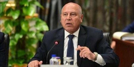 بالبلدي : وزير
الصناعة
والنقل
يستعرض
استراتيجية
تطوير
قطاع
النقل
البحري