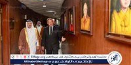 بالبلدي: تعاون
إعلامي
متجدد
بين
مصر
والبحرين..
خالد
عبدالعزيز
يلتقي
وزير
الإعلام
البحريني