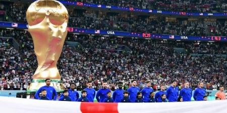 بالبلدي: مدرب
نيجيريا
يتهم
لاعبي
الكونغو
بممارسة
السحر
خلال
ركلات
الترجيح
بعد
خسارة
بطاقة
التأهل
لمونديال
2026