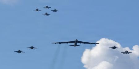 بالبلدي: هل اتخذ ترامب قرارًا بشن هجوم بري على فنزويلا؟ مسؤولان يكشفان