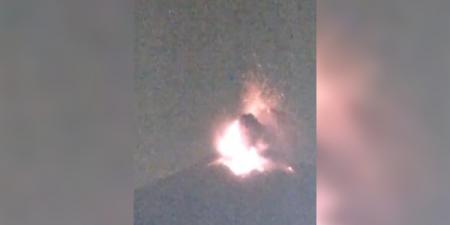 بالبلدي: بركان "ساكوراجيما" الياباني ينفث سحابة رماد بارتفاع 2.7 ميل