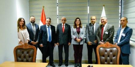 بالبلدي : توقيع
بروتوكول
تعاون
بين
جهاز
تنظيم
إدارة
المخلفات
«WMRA»
وشركة
أسمنت
سيناء