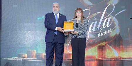 بالبلدي : تقديرًا
لابتكاره
وريادته
في
حلول
المدفوعات
المستدامة…البنك
الأهلي
المصري
يحصد
جائزتين
عالميتين
في
جوائز
Élan
2025