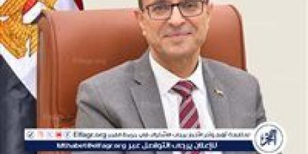 بالبلدي: رئيس
      جامعة
      أسيوط
      يصدر
      قرارات
      بتعيين
      وتجديد
      تكليف
      عدد
      من
      القيادات
      الأكاديمية