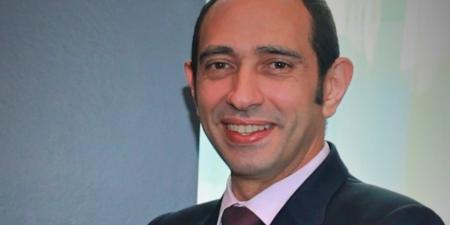 بالبلدي : سيجنيفاي
مصر
تتعاون
مع
«آرت
دي
إيجيبت»
لإضاءة
معرض
«الأبد
هو
الآن»
للعام
الخامس
على
التوالي،
والمقام
بمنطقة
أهرامات
الجيزة