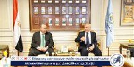 بالبلدي: محافظ
      أسيوط
      يستقبل
      رئيس
      مجلس
      إدارة
      المحكمة
      العربية
      للتحكيم
      اليوم