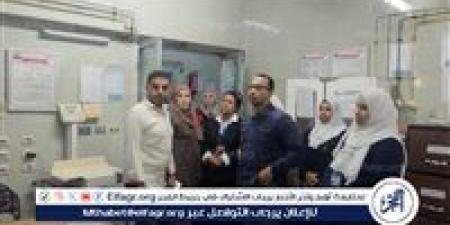 بالبلدي: مدير
      الخدمات
      الطبية
      بصحة
      أسيوط
      يتابع
      سير
      العمل
      بمستشفى
      صدفا
      المركزي