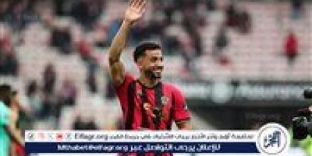 بالبلدي: ياسين
منصور
يفتح
باب
عودة
محمد
عبد
المنعم
ويتكفل
بقيمة
الصفقة