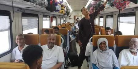 السكة
      الحديد:
      تسيير
      الرحلة
      الثالثة
      والثلاثين
      للأشقاء
      السودانيين
      ضمن
      برنامج
      العودة
      الطوعية