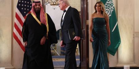 بالبلدي: تفاصيل إطلالة ميلانيا ترامب في العشاء الرسمي مع وليّ العهد السعودي