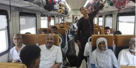 السكة
الحديد
تواصل
تنفيذ
العودة
الطوعية
بتسيير
الرحلة
33
للأشقاء
السودانيين