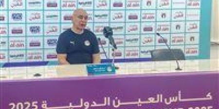 بالبلدي: "مش
      من
      حقه
      "..
      صلاح
      سليمان
      يهاجم
      حسام
      حسن
      بعد
      تصريحاته
      الأخيرة