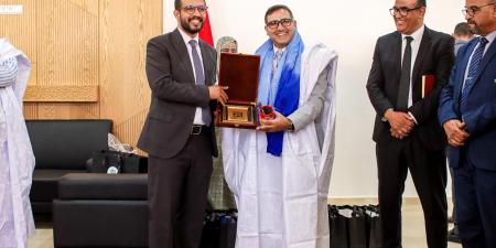 بالبلدي : رئيس
      جماعة
      الداخلة
      يستقبل
      وفداً
      أمريكياً
      من
      ولاية
      كريت
      نيك