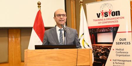 بالبلدي: رئيس
      جامعة
      أسيوط
      يوصي
      شباب
      الأطباء
      بمراعاة
      البُعد
      الإنساني
      في
      التعامل
      مع
      الأطفال