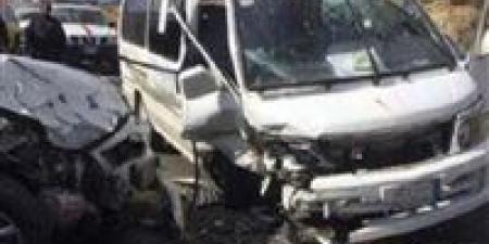 بالبلدي: رحلة
      عمل
      تنتهي
      بحادث
      مروع..
      إصابة
      15
      عاملًا
      في
      انقلاب
      أتوبيس
      بأكتوبر