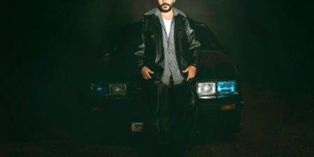 بالبلدي: بعد
      غيابه
      عام
      عن
      جمهوره..
      أحمد
      كامل
      يعود
      بألبوم
      «لسه
      حي»