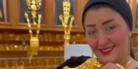 بالبلدي: فيديو
اميرة
الدهب
المفبرك..
أميرة
الذهب
قصة
صعود
سيدة
هندسية
صنعت
اسمًا
لامعًا