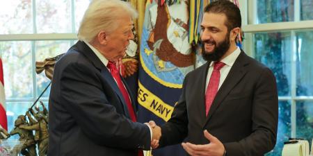 belbalady سوريا.. البيت الأبيض يوضح رش ترامب العطر على أحمد الشرع بفيديو أشعل تفاعلا