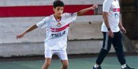 بالبلدي: أول
      تعليق
      من
      آسر
      محمد
      صبري
      بعد
      ارتداء
      قميص
      الزمالك