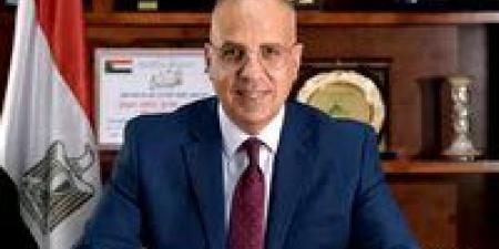 بالبلدي: الدكتور
      سويلم
      يتابع
      مشروع
      تطوير
      الري
      والصرف
      بواحة
      سيوة