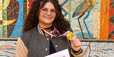 بالبلدي: جامعة
      الأقصر
      تختتم
      بطولة
      الشطرنج
      وتكرم
      الطلاب
      الفائزين