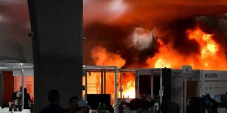 مسئولون:
      اندلاع
      حريق
      بمبني
      بمقر
      قمة
      المناخ
      بالبرازيل