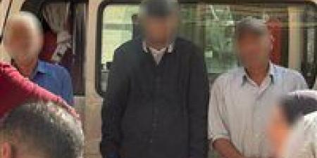 بالبلدي : عاجل..
      ضبط
      3
      موظفين
      اعتدوا
      جنسيًا
      على
      صغيرتين
      داخل
      مدرسة
      دولية
      شهيرة