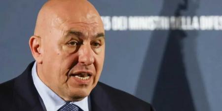 إيطاليا:
      خطة
      واشنطن
      لإنهاء
      الحرب
      شديدة
      القسوة
      بالنسبة
      لأوكرانيا