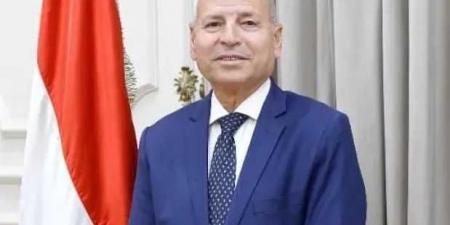 محافظ
      القاهرة
      يأمر
      بحظر
      الدعاية
      الانتخابية
      على
      بُعد
      200
      متر
      من
      مقار
      اللجان