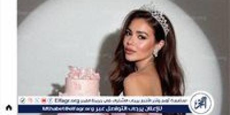 بالبلدي: أسما
      إبراهيم
      تخطف
      الترند
      في
      احتفال
      ملكي
      بعيد
      ميلادها..
      إطلالة
      ساحرة
      ورسالة
      مؤثرة
      تُشعل
      السوشيال
      ميديا