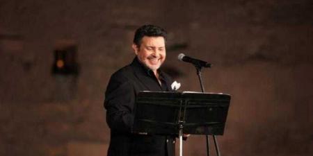 بالبلدي : النجم
      هاني
      شاكر
      يحيي
      حفلاً
      غنائياً
      في
      لبنان