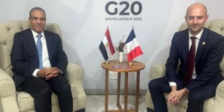 بالبلدي : وزير
الخارجية:
نرفض
المساس
بسيادة
لبنان
ووحدة
وسلامة
أراضيه