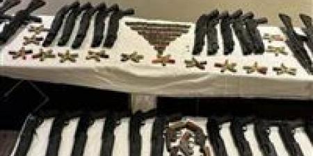 بالبلدي: مصرع
      3
      عناصر
      شديدة
      الخطورة
      وضبط
      ترسانة
      أسلحة
      في
      مداهمات
      أمنية
      بسوهاج