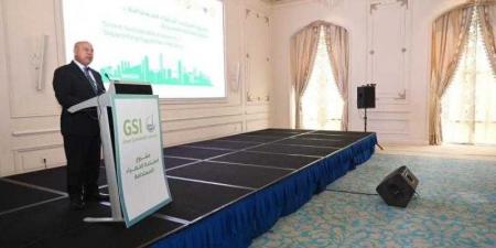 بالبلدي : وزير
الصناعة
والنقل
يستعرض
خطة
التحرك
العاجلة
لخفض
الانبعاثات
الكربونية
في
الصناعة
المصرية