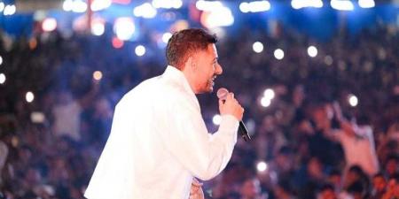 بالبلدي : «حماقي»
      يتألق
      في
      حفل
      استثنائي
      بالإسكندرية