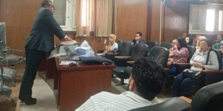 بالبلدي: «صحة
      أسيوط»
      تُكثف
      دورات
      الإنعاش
      القلبي
      الرئوي
      لرفع
      كفاءة
      الأطقم
      الطبية