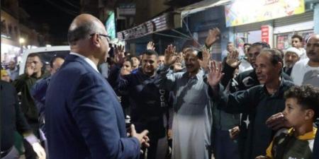 بالبلدي: محافظ
القليوبية
يتابع
سير
العملية
الانتخابية
مساءً
في
بنها
والعبور
ويشيد
بوعي
المواطنين