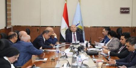 بالبلدي: محافظ
      القاهرة:
      غلق
      جميع
      لجان
      الانتخاب
      بالعاصمة
      فى
      نهاية
      اليوم
      الأول
      لانتخابات
      النواب