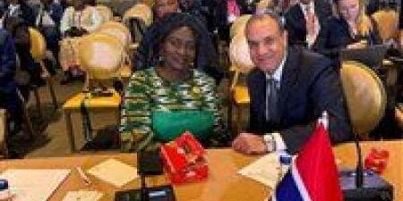 بالبلدي: وزير
      الخارجية
      يبحث
      مع
      نائبة
      رئيس
      جمهورية
      غانا
      تعزيز
      العلاقات
      الثنائية
      والتعاون