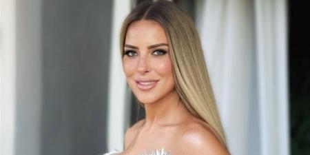 بالبلدي: إطلالة
ملكية..
ريم
مصطفى
تخطف
الأضواء
مجددًا
بعد
احتفالها
بزفاف
نجلها