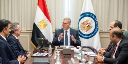 بالبلدي : وزير
      البترول
      يتابع
      تسريع
      استكمال
      اتفاقيات
      ربط
      حقل
      أفروديت
      القبرصي
      بمصر