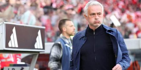 بالبلدي : زميل
      إبراهيم
      عادل..
      مورينيو
      يستفسر
      عن
      صفقة
      إفريقية
      لضمه
      إلى
      ريال
      مدريد