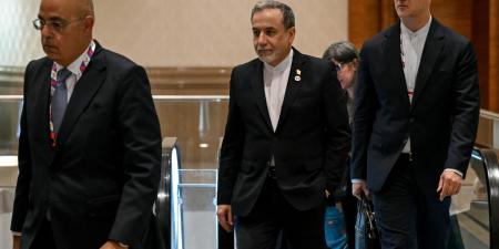 بالبلدي: إيران.. الوسيط الباكستاني يلتقي عباس عراقجي.. ماذا نعلم؟