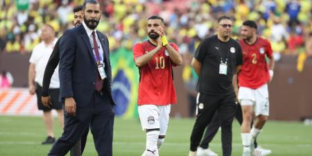 belbalady لقطات خطفت الأنظار.. عناق حار وحديث خاص بين محمد صلاح ولاعبي منتخب البرازيل