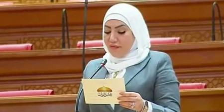 قبل
انطلاق
الامتحانات..
النائبة
عبير
عطا
الله
تطالب
بتوفير
أقصى
درجات
الدعم
لطلاب
الثانوية
العامة