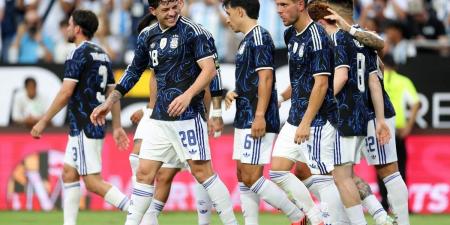 بالبلدي : فيديو
      |
      بدون
      ميسي..
      الأرجنتين
      تهزم
      هندوراس
      بثنائية
      وديًا
      استعدادًا
      لكأس
      العالم