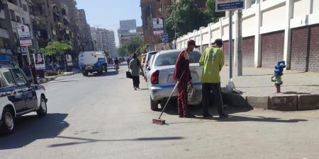 بالبلدي : رغم
      حرارة
      الجو..
      عمال
      النظافة
      بمحيط
      المدارس
      ولجان
      الامتحانات
      بسوهاج