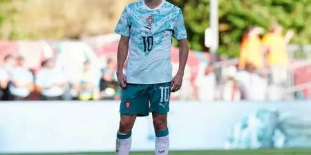 برناردو
      سيلفا
      يحسم
      موقفه
      من
      برشلونة:
      أريد
      الانتقال
      إلى
      نادٍ
      يحتاجني