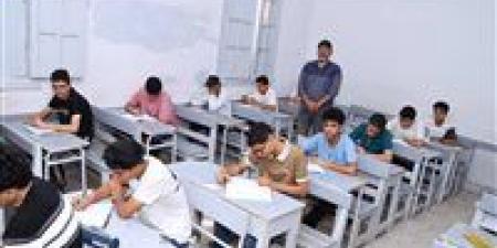 بالبلدي : مراجعة
      انجليزي
      3
      اعدادي
      الترم
      الثاني
      2026..
      أهم
      الأسئلة
      المتوقعة