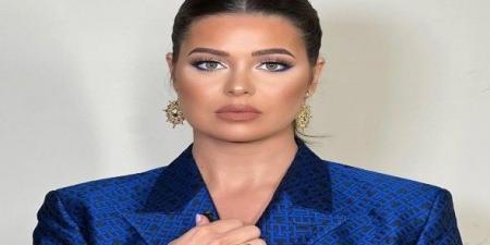 بالبلدي: عمرو
      الليثي
      يكرّم
      يسرا
      اللوزي
      ويمنحها
      درع
      التميز
      عن
      "كان
      ياما
      كان"